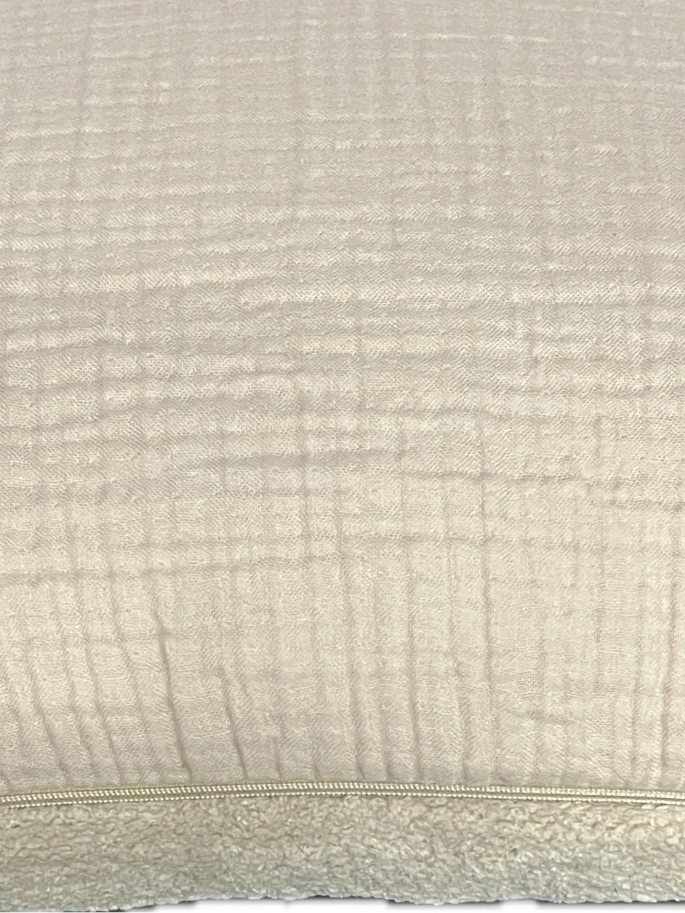 Sunday Citizen “snug” pillow with muslin flip side -  20” x 20”-NWT